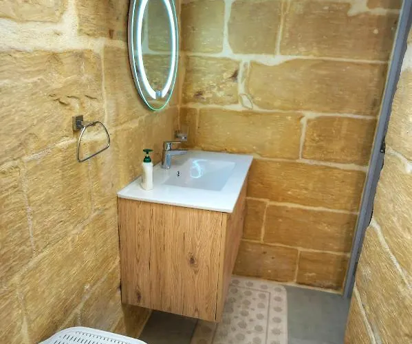 1bedroom-stunning Views In Center Jspi1-1 *